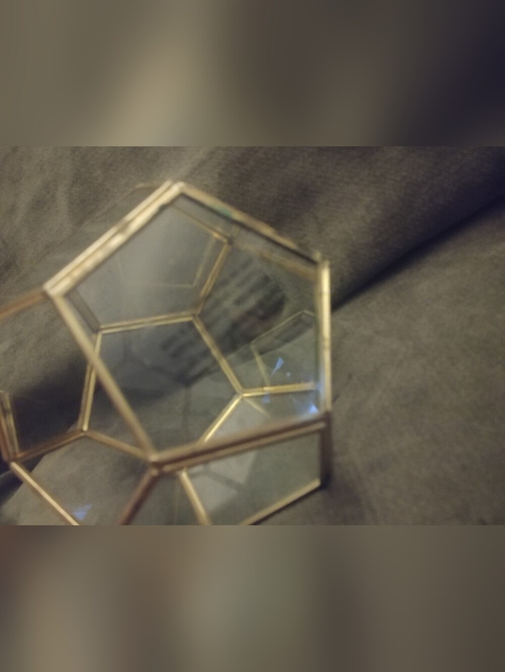 Geometric Glass Box- Gold Frame - Picture 2 of 6
